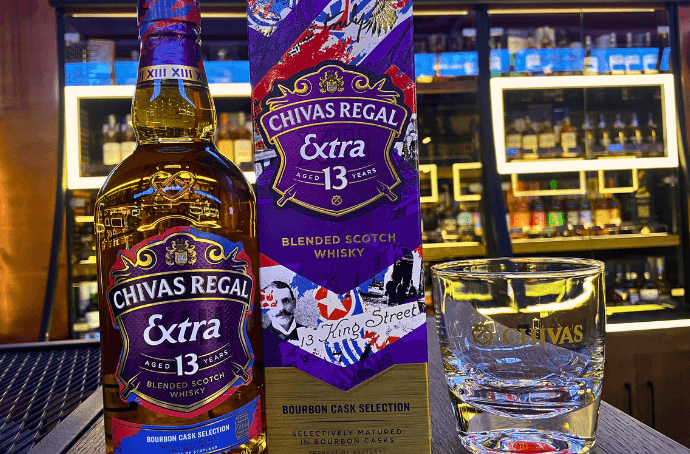 Butelka Chivas Regal 13 Extra Bourbon z pudełkiem